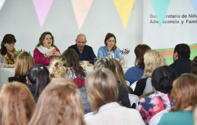 Capacitación y entrega de materiales para los Centros de Desarrollo Infantil