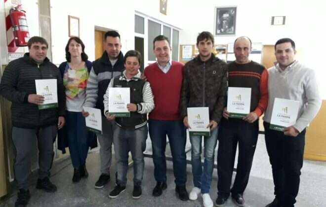 San Martín y Bernasconi: Entrega de créditos a Emprendedores