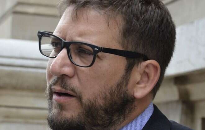 Pérez Araujo: “Vamos a dar vuelta una tristísima página de la historia de nuestra patria”