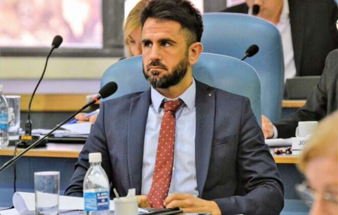 Marín presentó proyecto de “Ley provincial de equilibrio poblacional de perros y gatos”