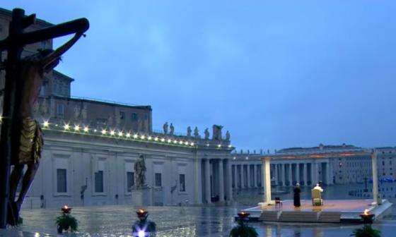 Histórico mensaje del Papa Francisco: “Nos sorprendió una tormenta y en esta barca estamos todos”