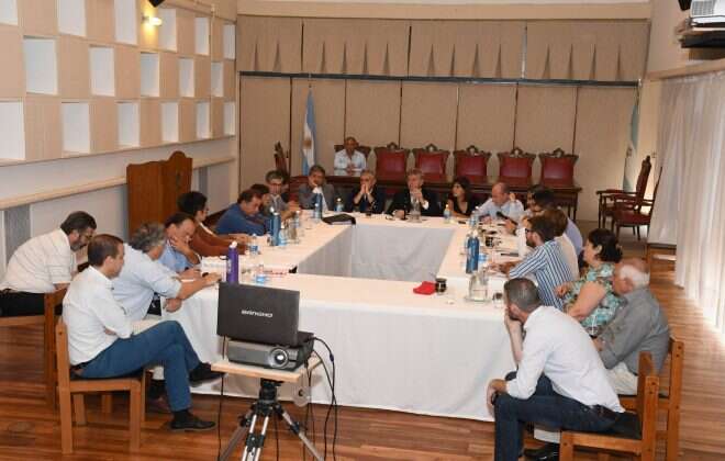 Coronavirus: el Gobernador presidió la primera reunión del Comité de Crisis