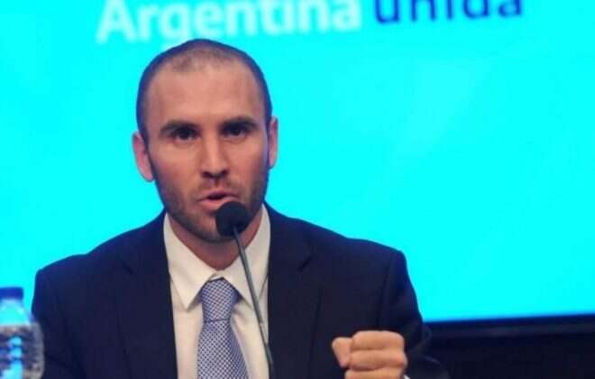 El Gobierno posterga pagos de deuda en dólares pendiente de este año