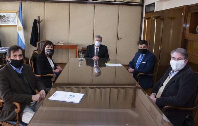 Se firmó un convenio entre las Cajas Previsionales y el Banco de La Pampa para el otorgamiento de créditos a profesionales