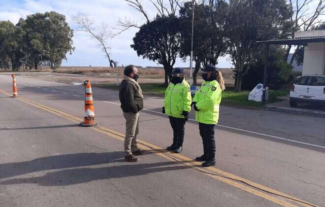 Rolón: el Ministro de Seguridad y el intendente visitaron el puesto caminero y coordinaron acciones para la localidad