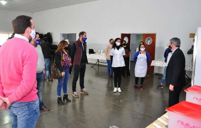 Se realizaron entregas de equipamiento a los comedores de la ciudad