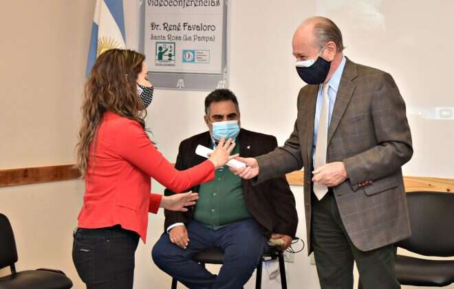 Residentes médicos recibieron sus certificados