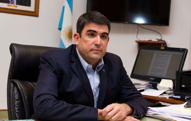 “La carne debe llegar a la mesa de los argentinos”