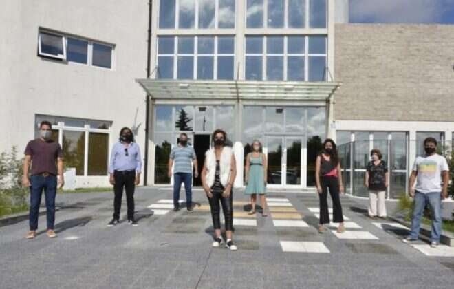 Convocatorias provinciales para artistas visuales y bibliotecarios