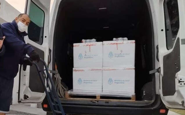 Salud confirmó la llegada de 4.200 dosis de Sputnik V, primer componente