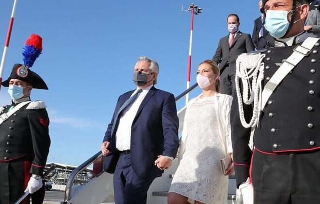 Alberto Fernández arribó a Roma para concluir con su gira europea