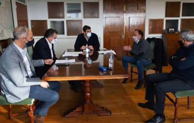 Coordinan acciones para el cumplimiento de medidas de prevención de contagios COVID