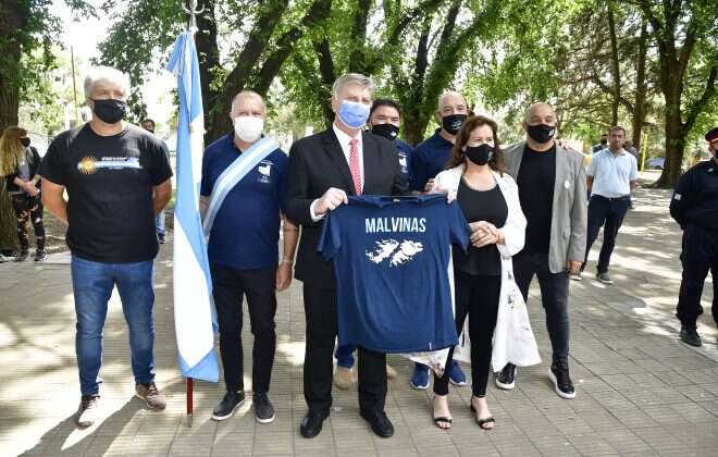 El gobernador Ziliotto encabezó el 116Â° aniversario de General Pico