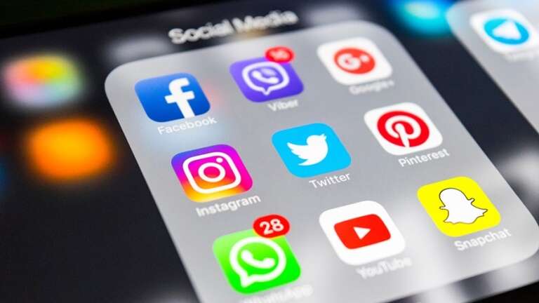 Novedad: WhatsApp incorpora reacciones a los chats y lanza las “Comunidades”