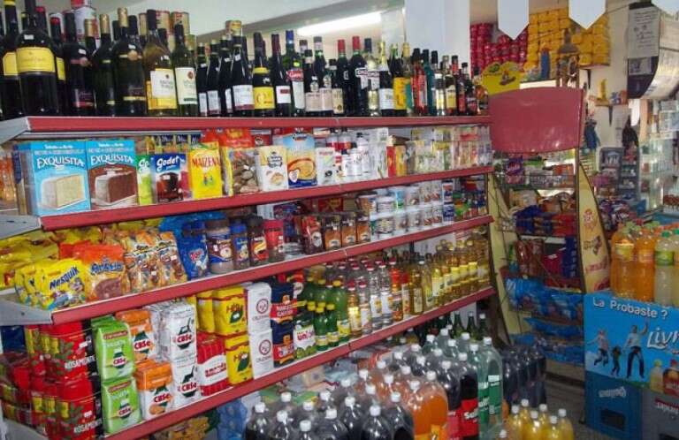 Desde hoy rige la lista de precios de los 60 productos de referencia para comercios de cercanía