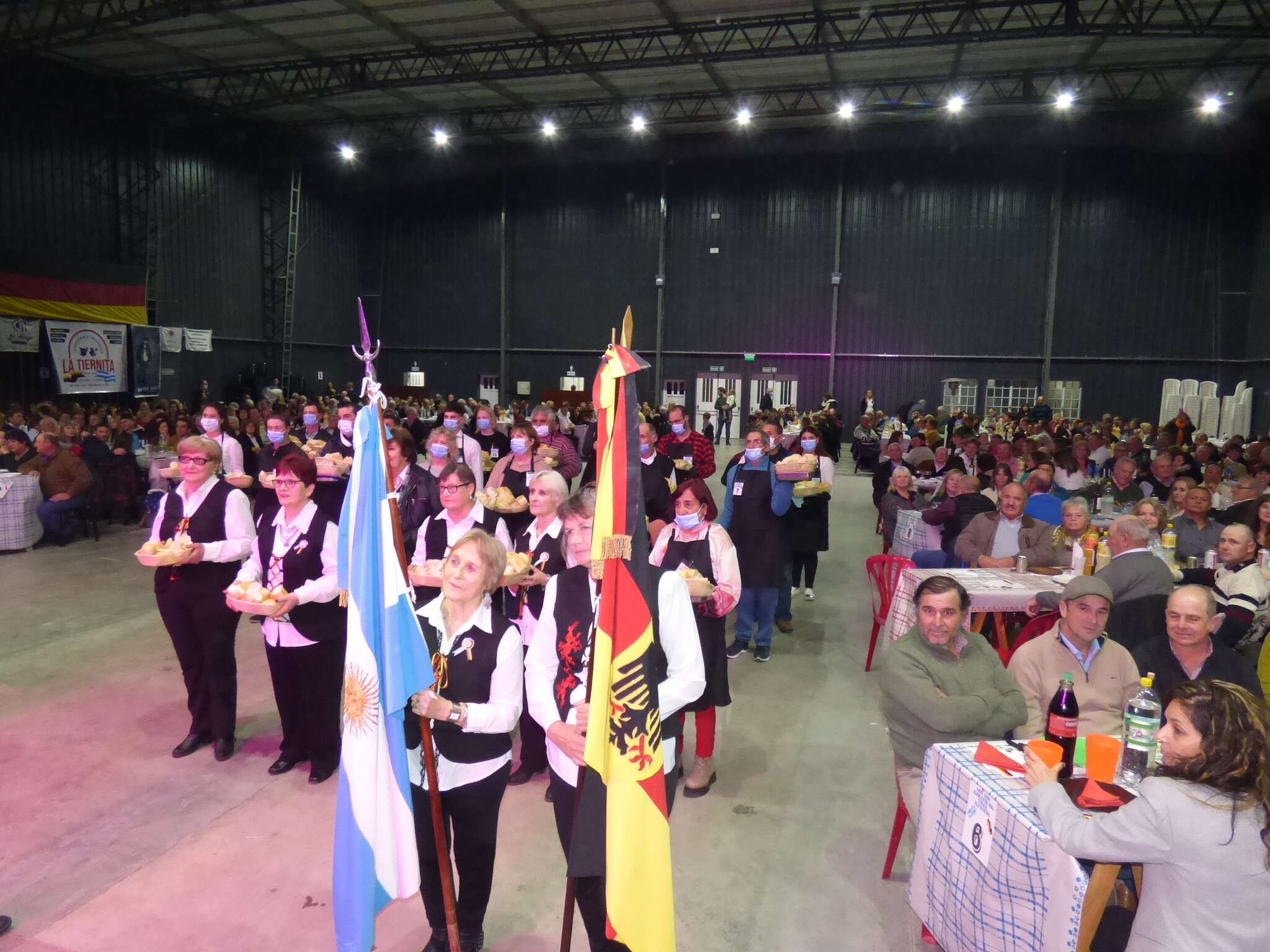 ”Lo destrozaron”: el escándalo que involucra al Pocho Lavezzi y Yanina Screpante