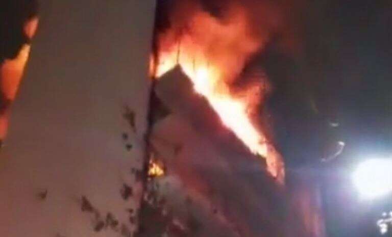 Un incendio en Recoleta dejó al menos cinco muertos y 35 heridos