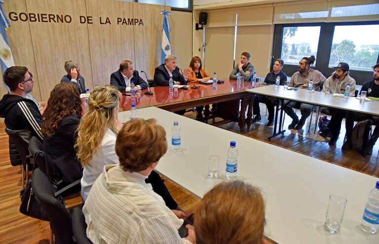 El Gobierno lanzó “Puente al Trabajo Pampeano” para reconvertir, junto a Nación, planes sociales en empleo formal