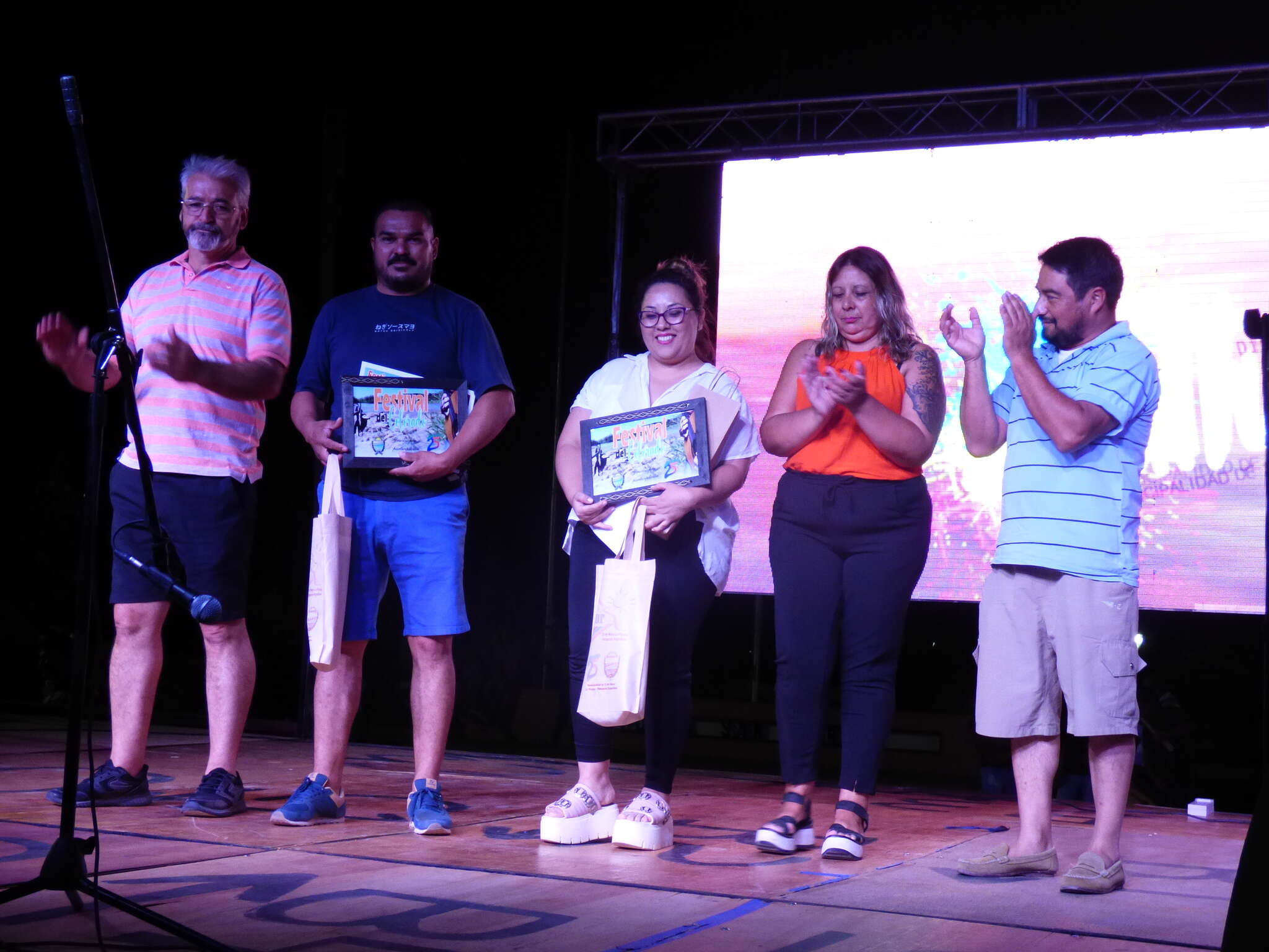 25 de Mayo: Ante una multitud cerró el 7Â° Festival del Colorado