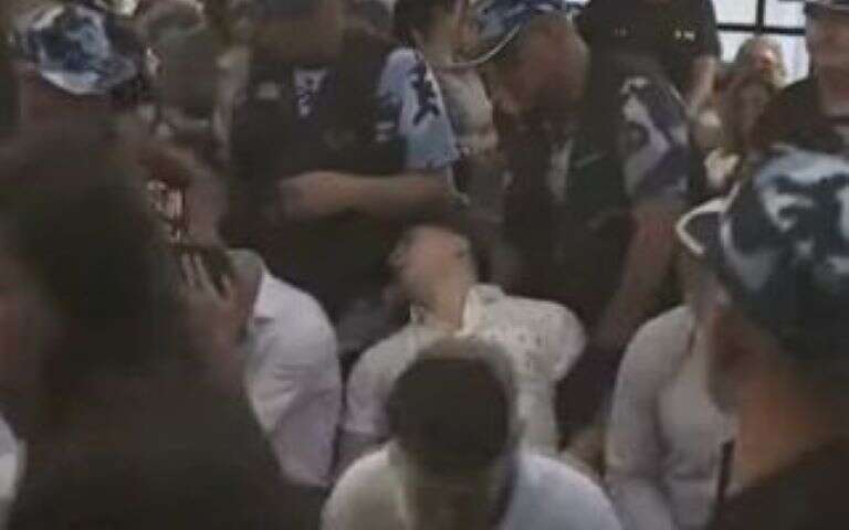 Crimen de Fernando Báez Sosa: Lágrimas, rostros desencajados y un desmayo, la reacción de los rugbiers al escuchar las condenas