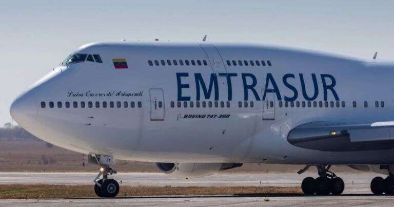 Confirman fallos a favor de iraníes y venezolanos y levantan las medidas contra el avión de Emtrasur