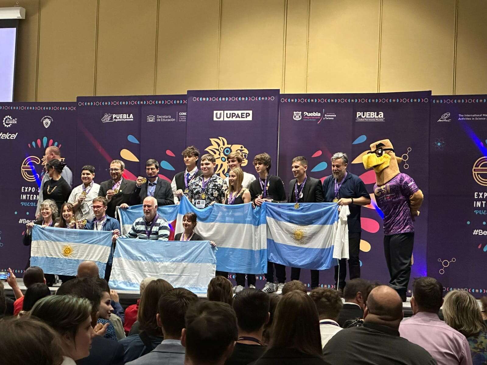 Ingeniero Luiggi: El equipo de robótica fue premiado en México