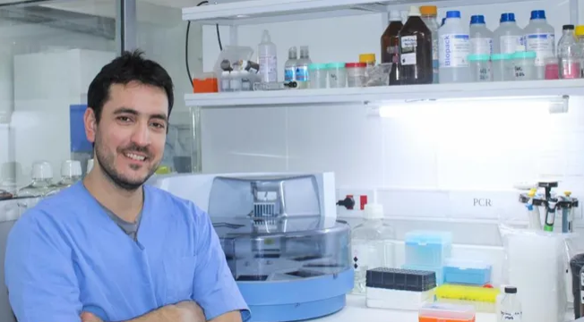 Dos jóvenes argentinos avanzan en un desarrollo biotecnológico para la extracción sustentable de litio