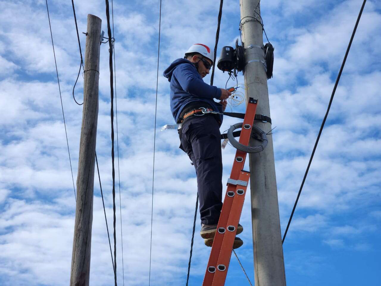 Abramo: Quedó inaugurada la fibra óptica