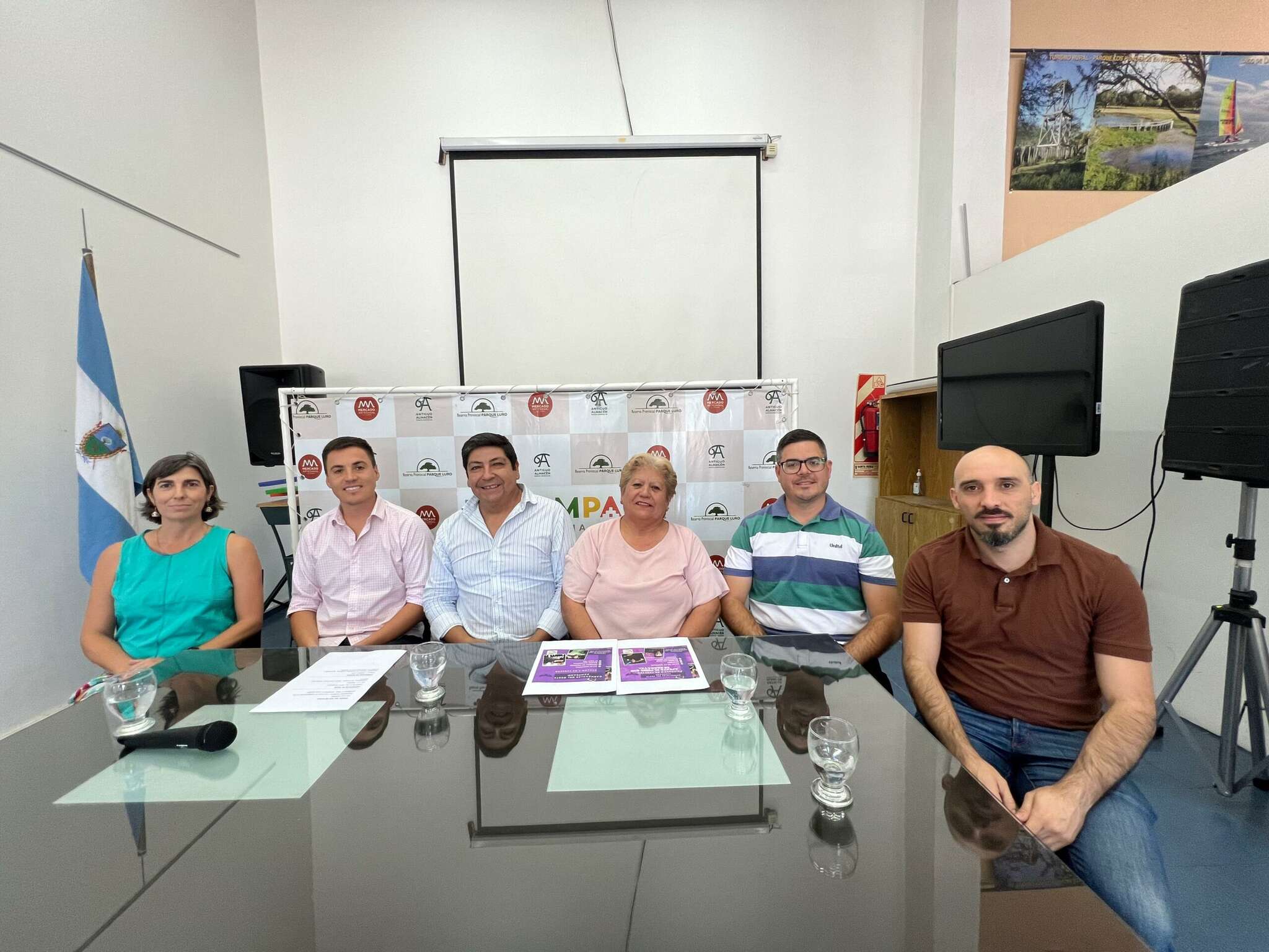 Presentaron la fiesta del Río y de Carnavales