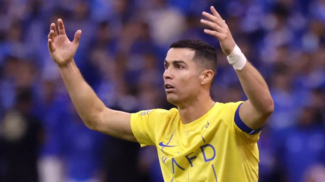 La insólita multa que le impusieron a Cristiano Ronaldo luego de los gestos obscenos por gritos sobre Messi