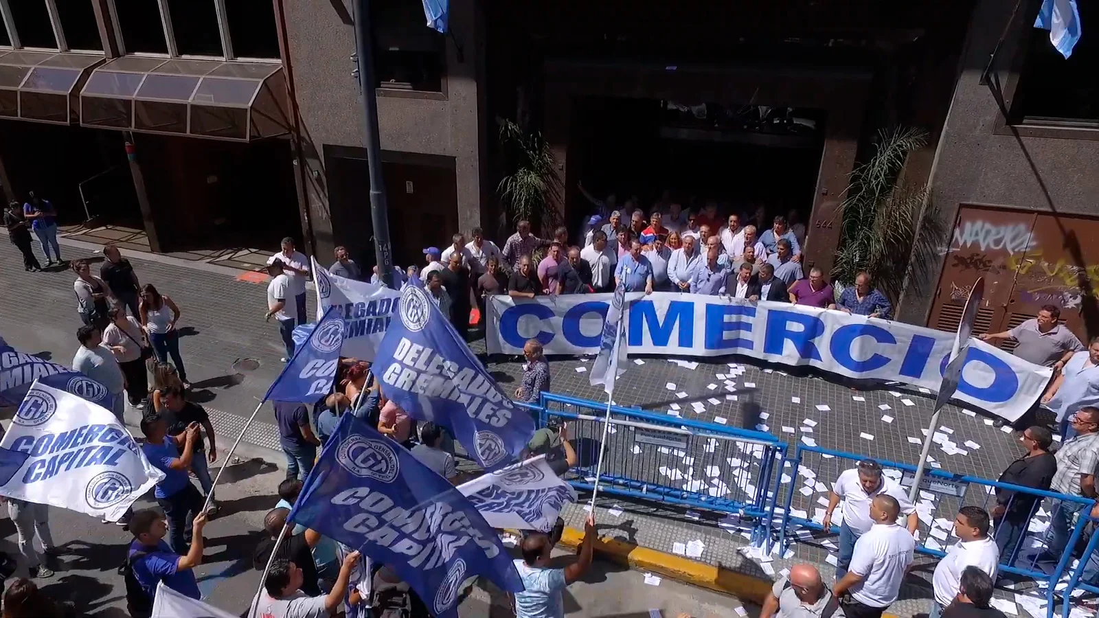 Empleados de comercio acordaron paritaria trimestral y elevaron el básico de los trabajadores a más de $ 850 mil