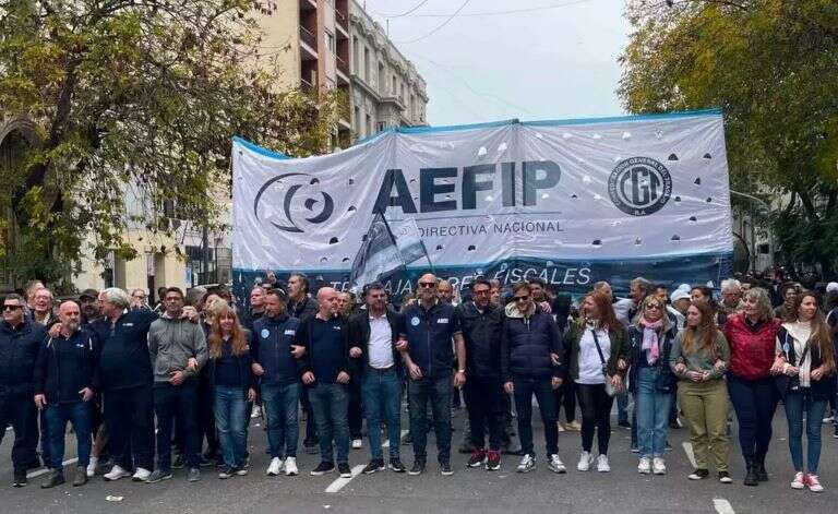 Trabajadores de AFIP definen medidas de fuerza y dicen que “no serán toleradas desvinculaciones en base al origen político”