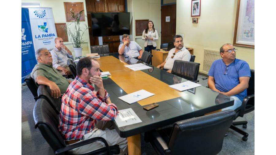 Productores oesteños continúan recibiendo aportes para proyectos productivos