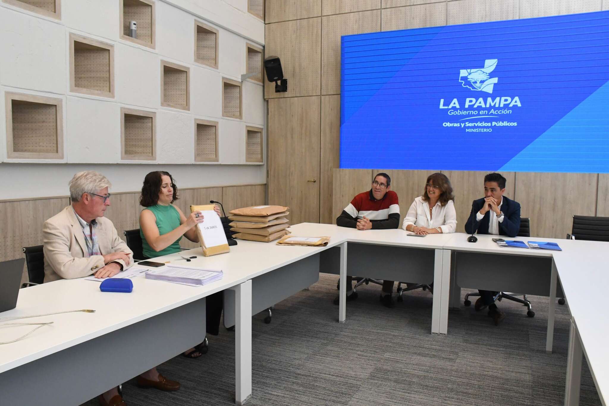 Speluzzi: Construirán el colegio secundario desactivado por Nación