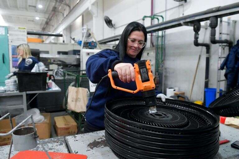 Pymes reiteran alerta sobre crisis industrial y reclaman cambios en el programa económico