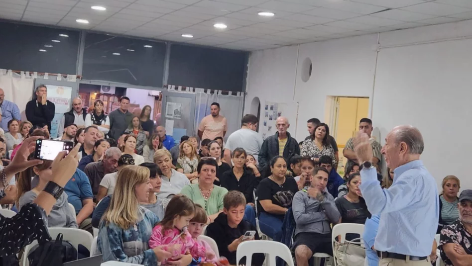 Santa Rosa: exitosa charla del ministro Kohan sobre salud cardiovascular en Villa Parque