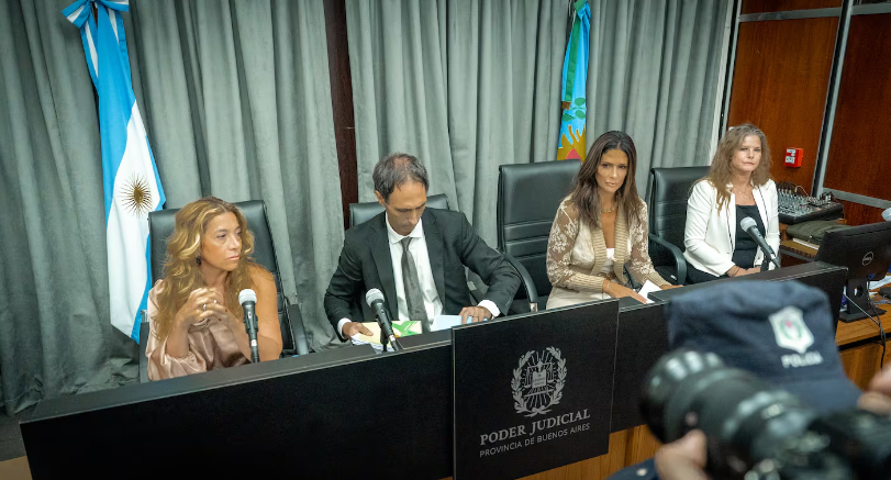 Escándalo en el juicio por la muerte de Diego Maradona: sospechan que se graba en secreto un documental