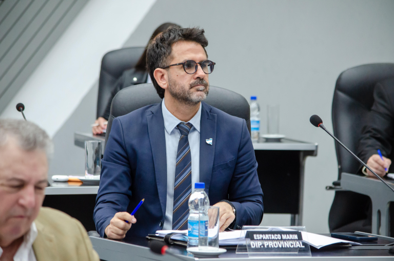 Marín propone un proyecto de desendeudamiento para las familias pampeanas