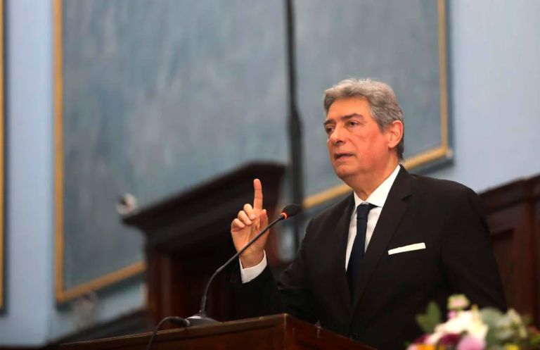 Rosatti: “La emisión sin respaldo está en contra de la Constitución”