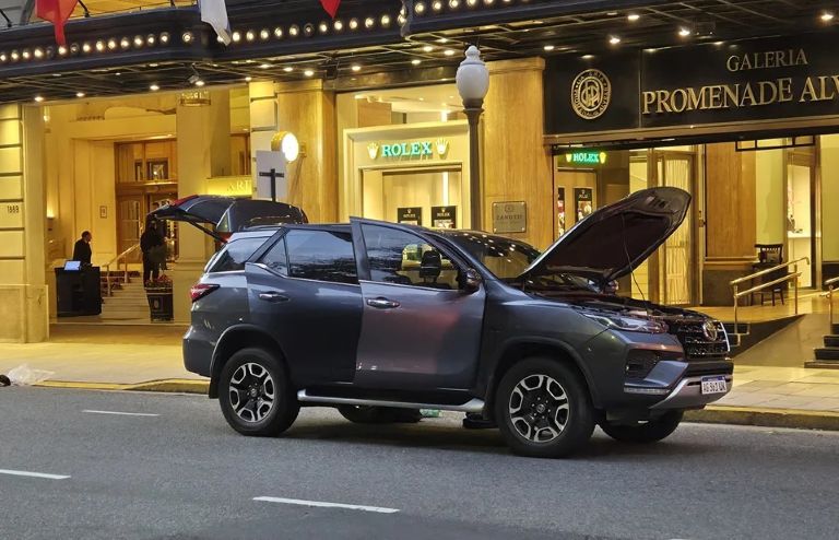 CABA: le negaron la suite presidencial en el Hotel Alvear, dijo que tenía cuatro kilos de explosivos y fue detenido