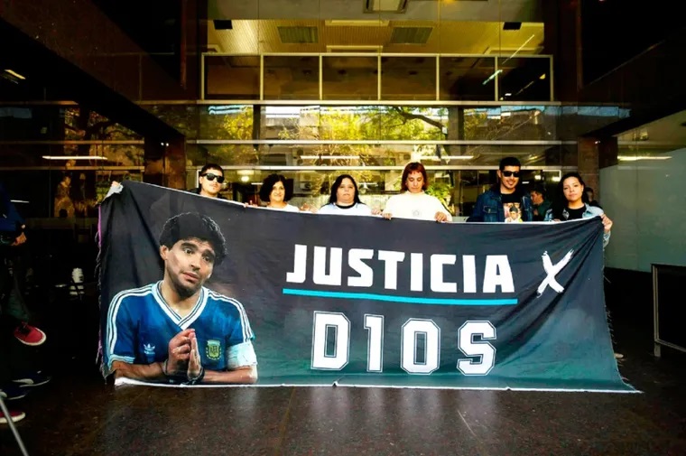 Anularon el juicio por la muerte de Diego Maradona