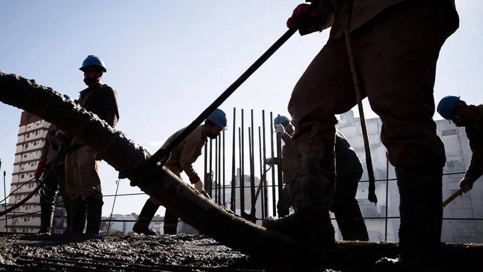 Desde la asunción de Milei, el empleo privado en La Pampa cayó un 5,4%