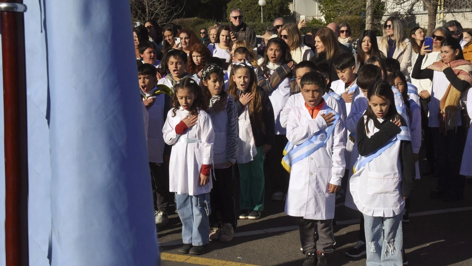Prometieron lealtad a la Bandera en un emotivo acto en Santa Rosa