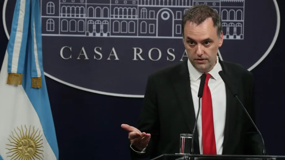 El Gobierno anunció que eliminará el asueto por el Día del Trabajador del Estado