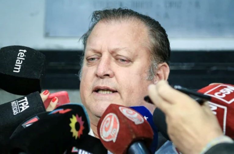 Pilotos de Aerolíneas Argentinas anuncian paro para el 10 de junio