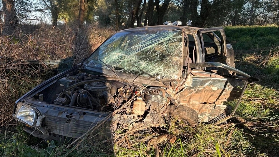 Ruta 5: violento choque entre un camión cisterna y un auto en cercanías de Cambaceres
