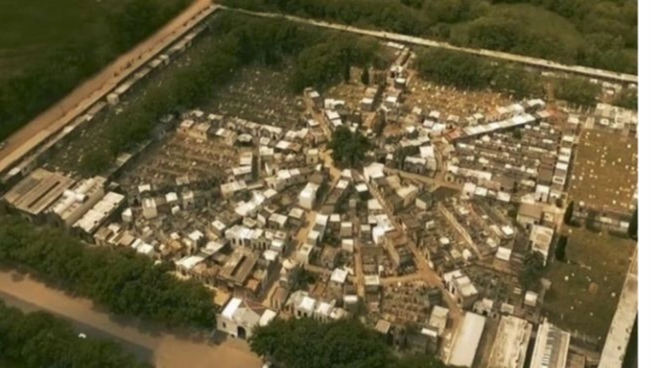 Mercedes: personas en situación de calle duermen en nichos del cementerio