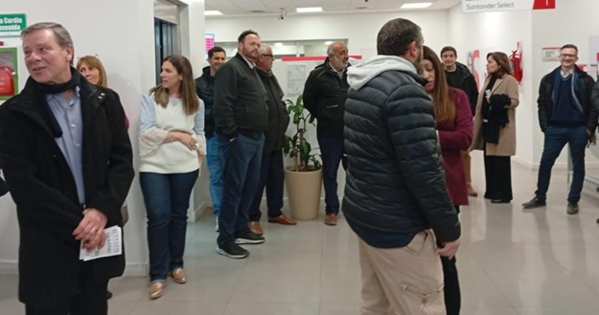 La Bancaria vuelve a reclamar contra el Banco Santander por despidos y violencia laboral