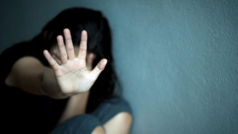 Tierra del Fuego: denuncian a un juez por pornografía infantil y a una jueza por chocar y fugar