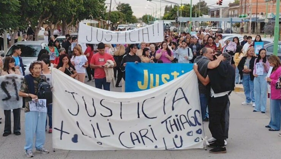 Catriel: multitud reclamó justicia a una semana de la tragedia en la Ruta 22